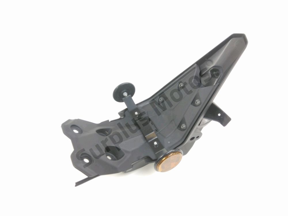 SUPPORT DE PLAQUE ET ECLAIRAGE