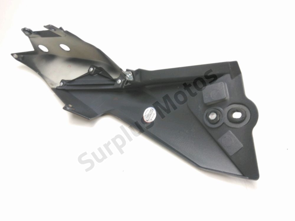 CARENAGE ARRIERE GAUCHE