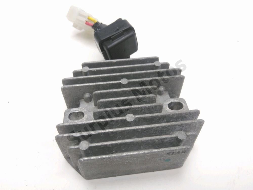 REGULATEUR DE TENSION