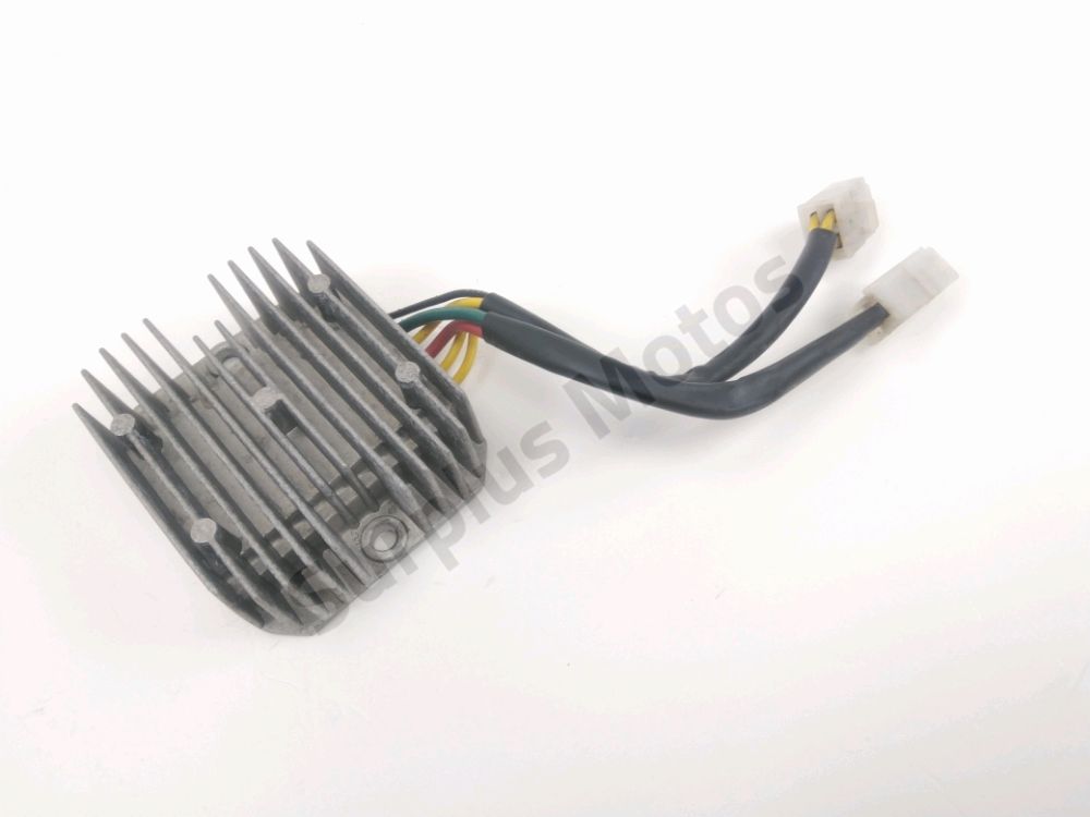 REGULATEUR DE TENSION