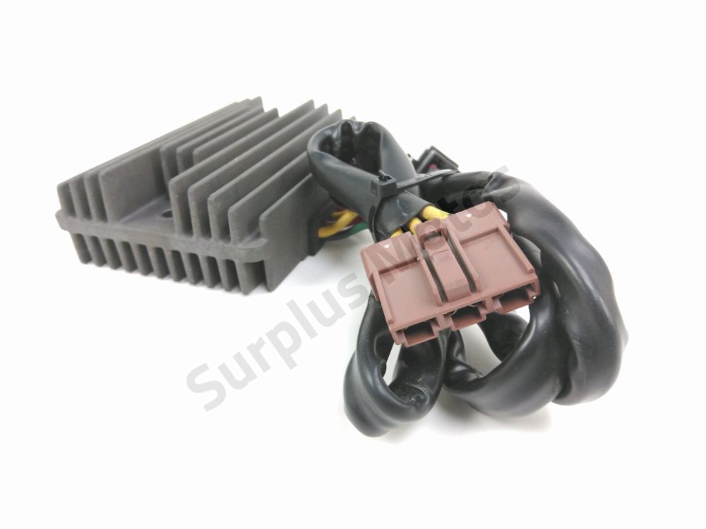 REGULATEUR DE TENSION