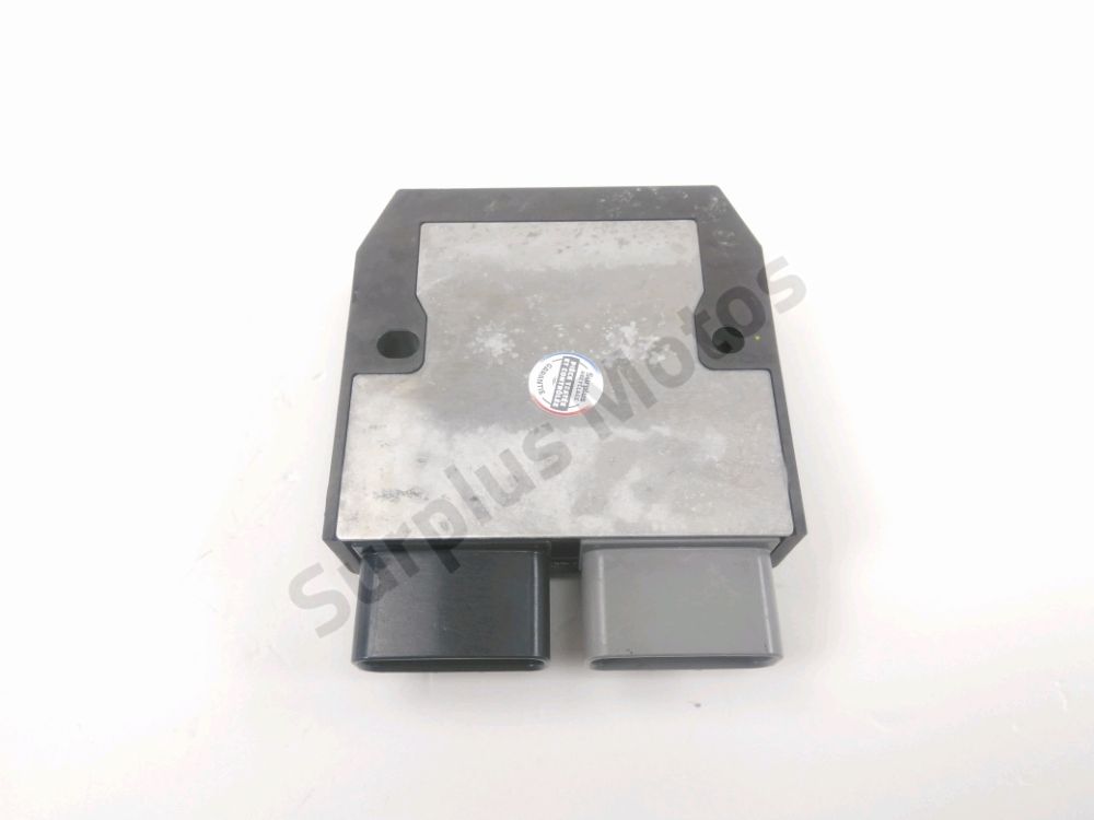 REGULATEUR DE TENSION