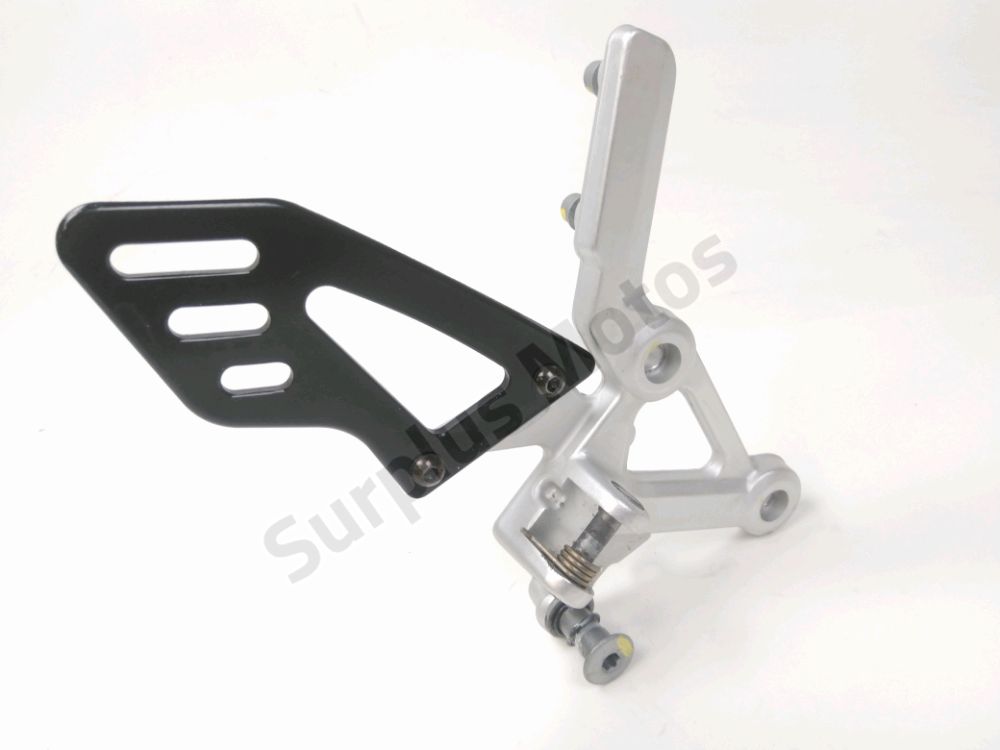 PLATINE AVANT DROITE COMPLETE