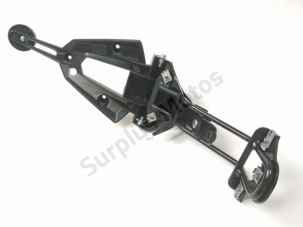 SUPPORT DE PLAQUE ET ECLAIRAGE