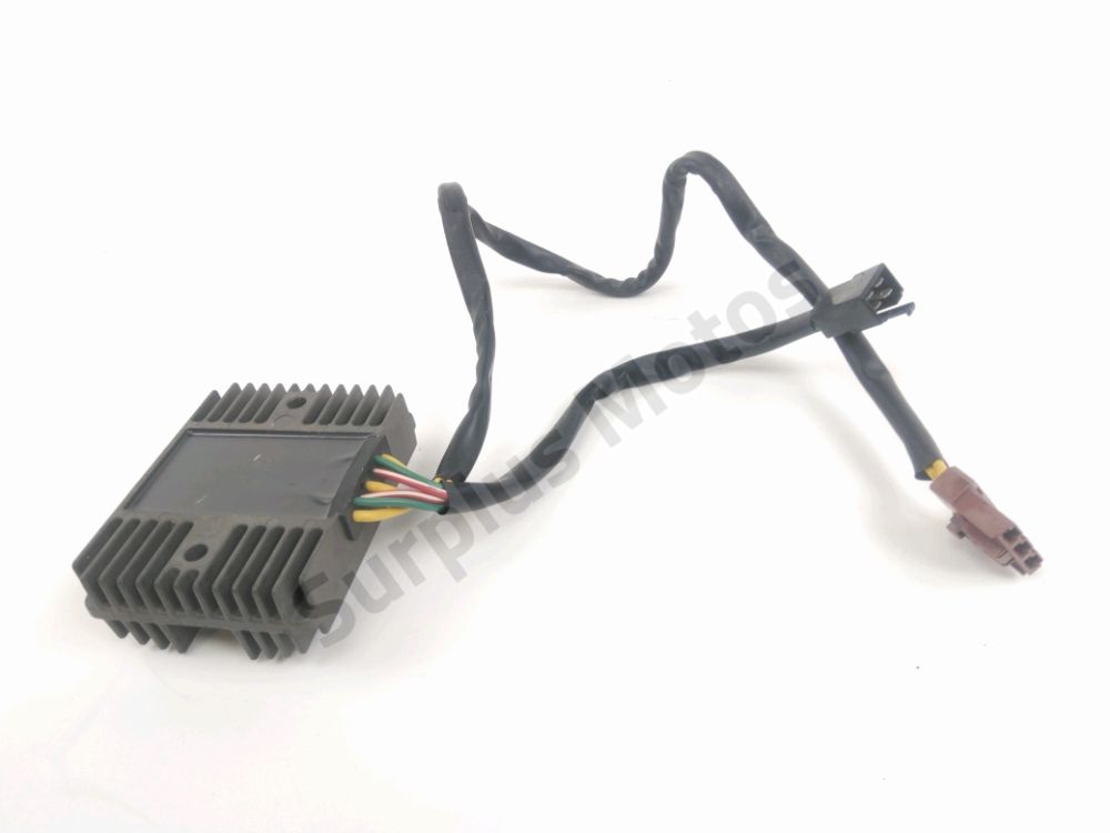 REGULATEUR DE TENSION