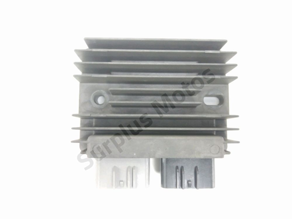 REGULATEUR DE TENSION