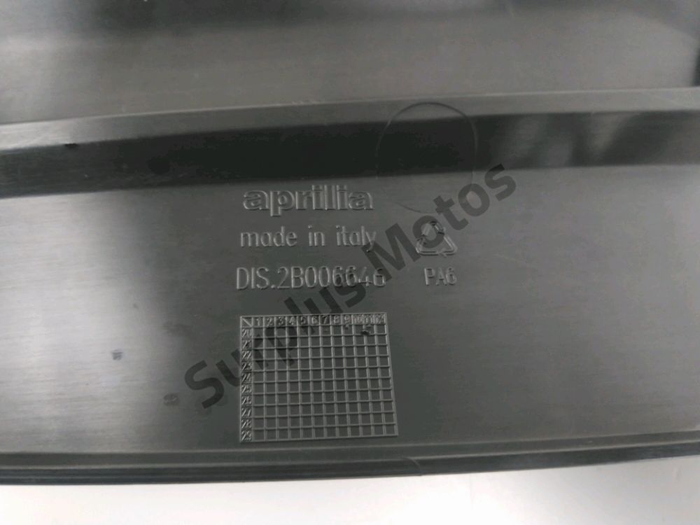 CACHE LATERAL GAUCHE