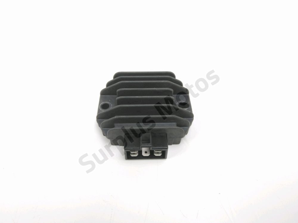 REGULATEUR DE TENSION