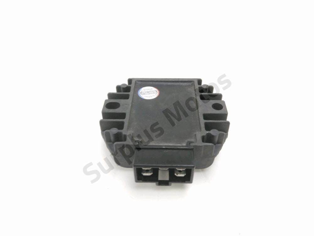 REGULATEUR DE TENSION