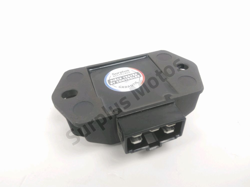 REGULATEUR DE TENSION