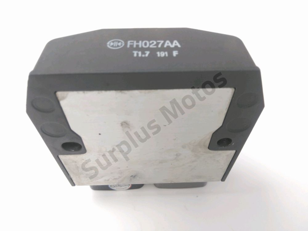 REGULATEUR DE TENSION