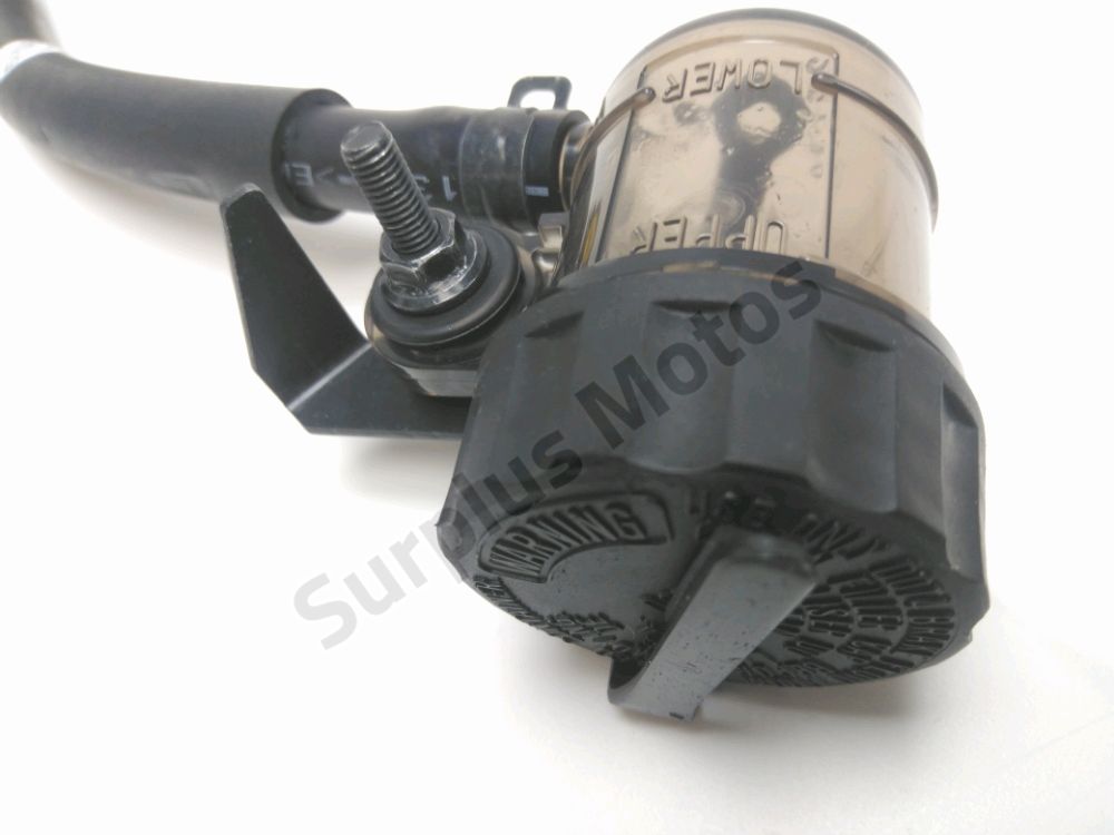 MAITRE CYLINDRE FREIN AR COMPLET