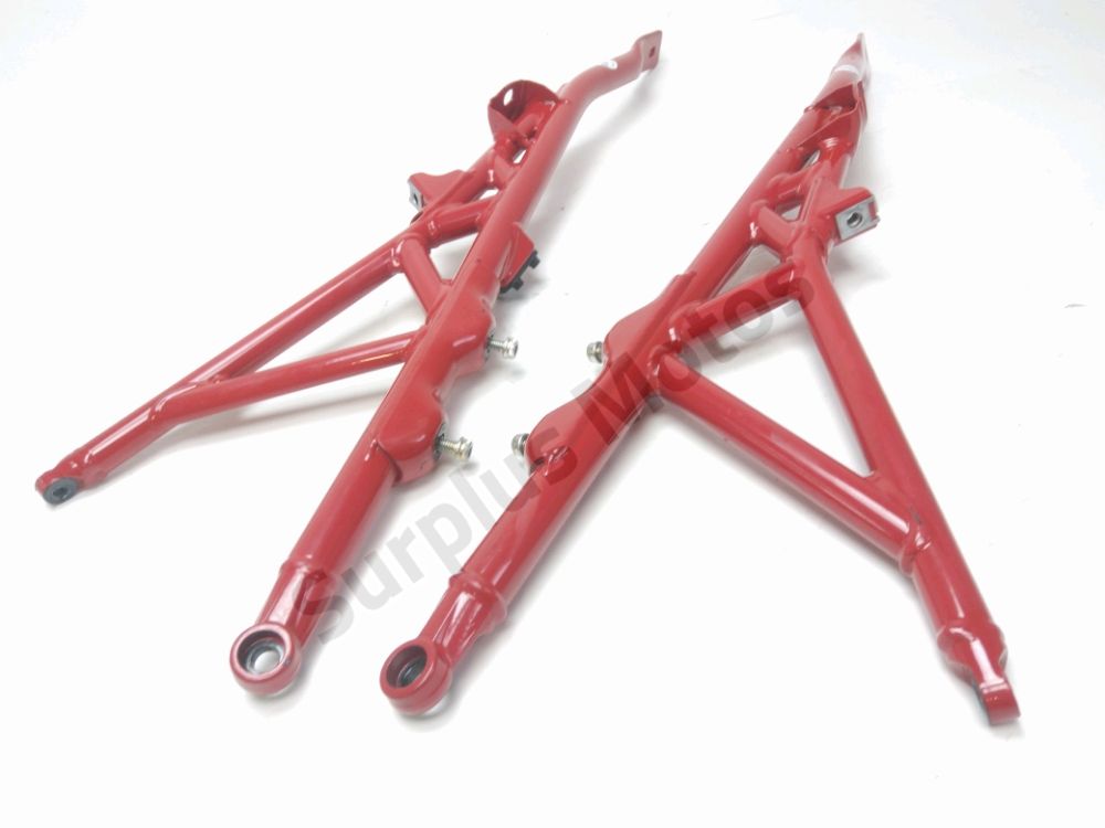 BOUCLE CADRE ARRIERE