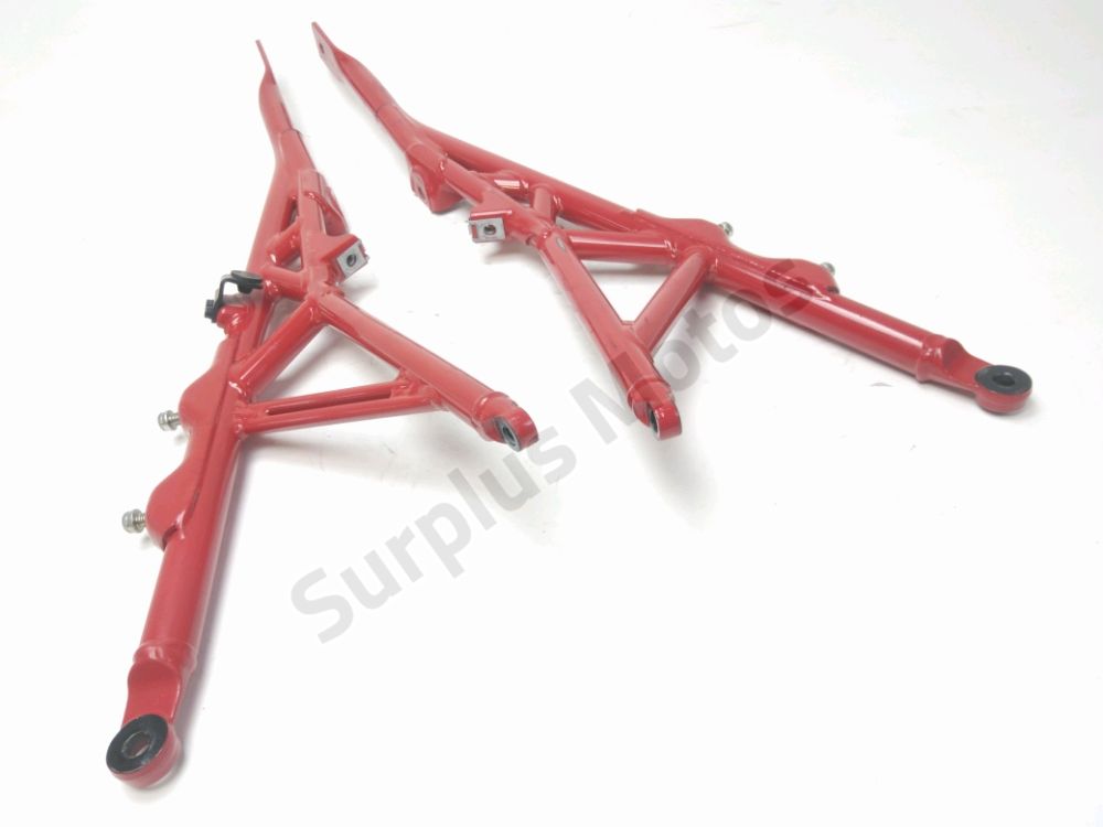 BOUCLE CADRE ARRIERE