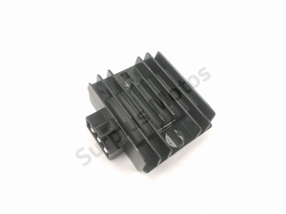 REGULATEUR DE TENSION