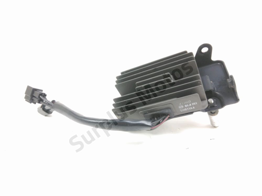REGULATEUR DE TENSION