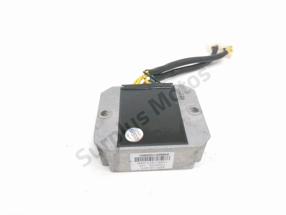 REGULATEUR DE TENSION