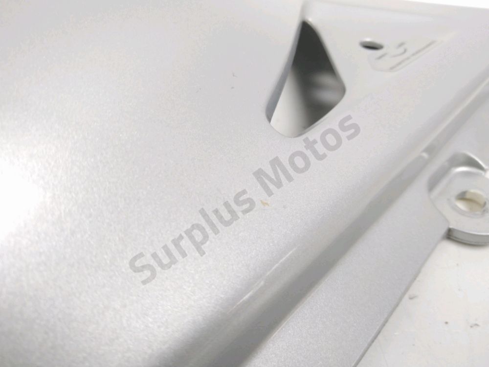 CACHE LATERAL GAUCHE