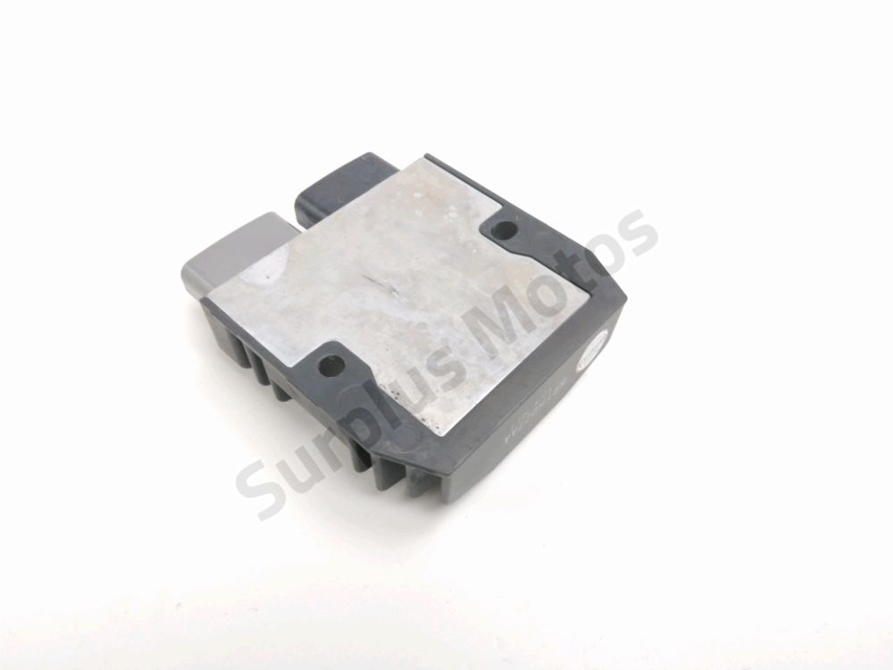 REGULATEUR DE TENSION