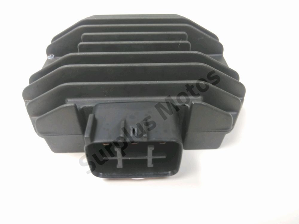REGULATEUR DE TENSION