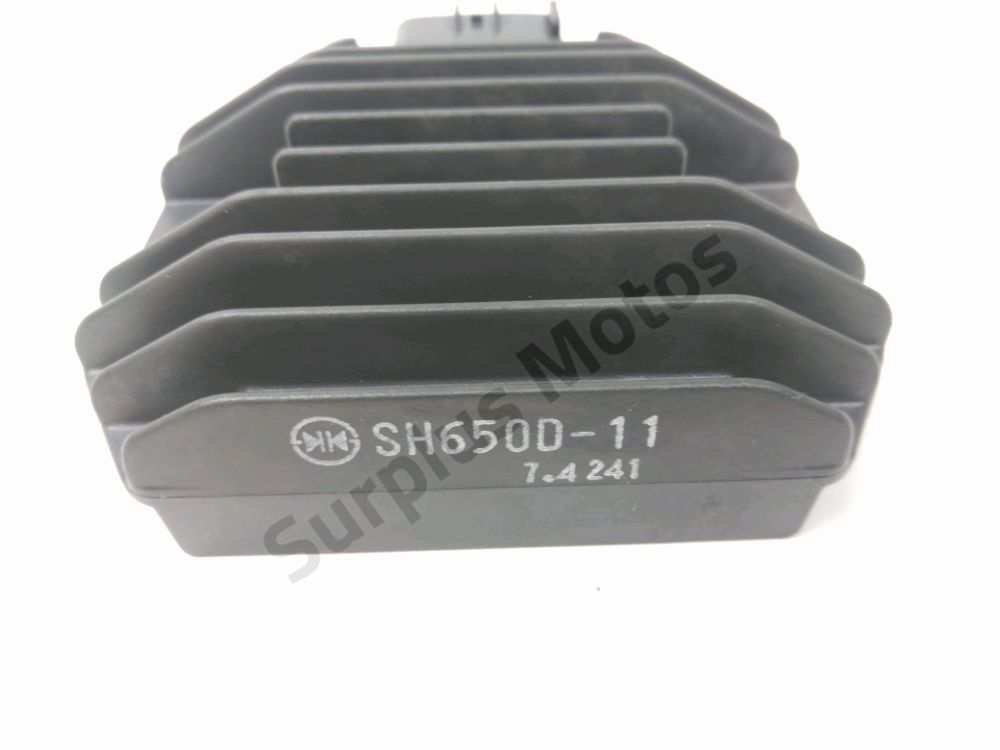 REGULATEUR DE TENSION