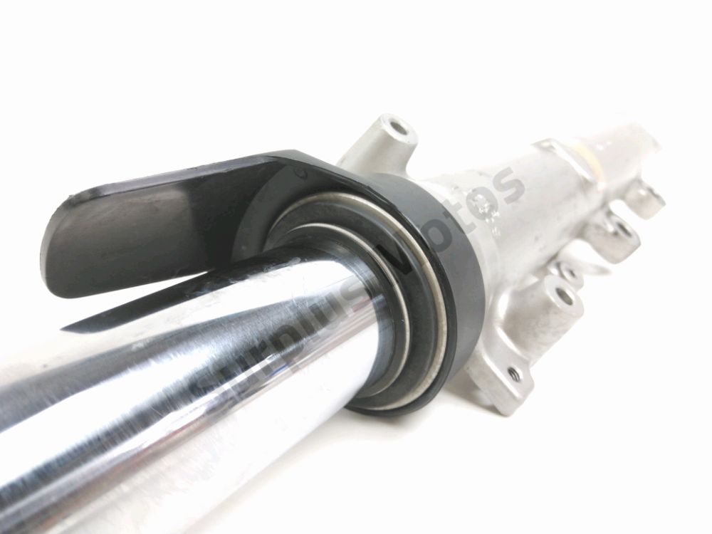TUBE DE FOURCHE GAUCHE