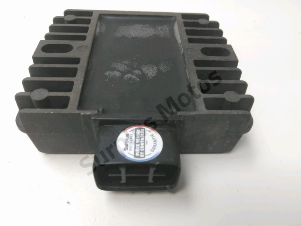 REGULATEUR DE TENSION