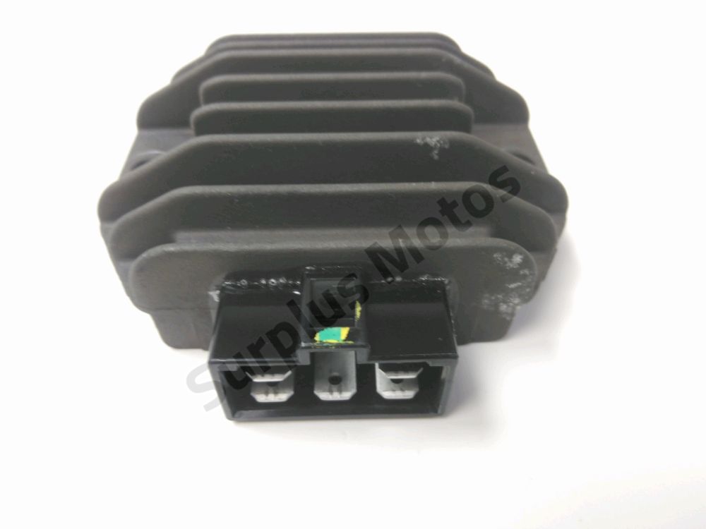 REGULATEUR DE TENSION