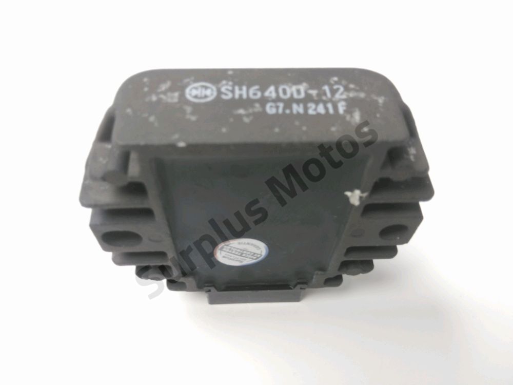 REGULATEUR DE TENSION