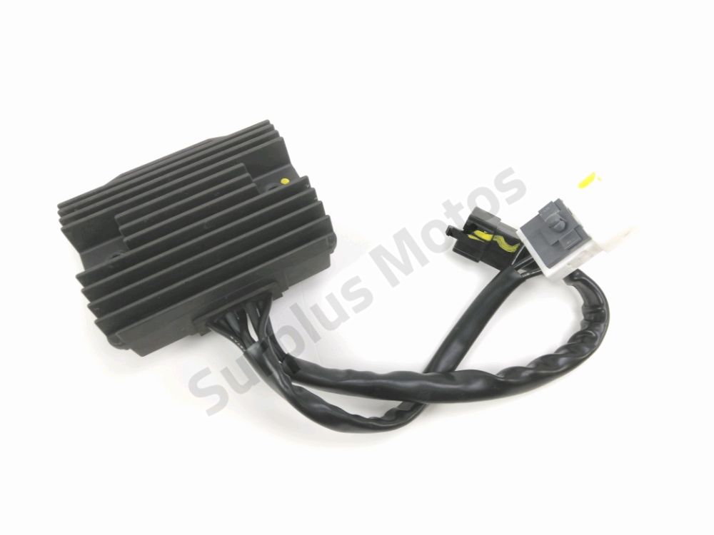 REGULATEUR DE TENSION
