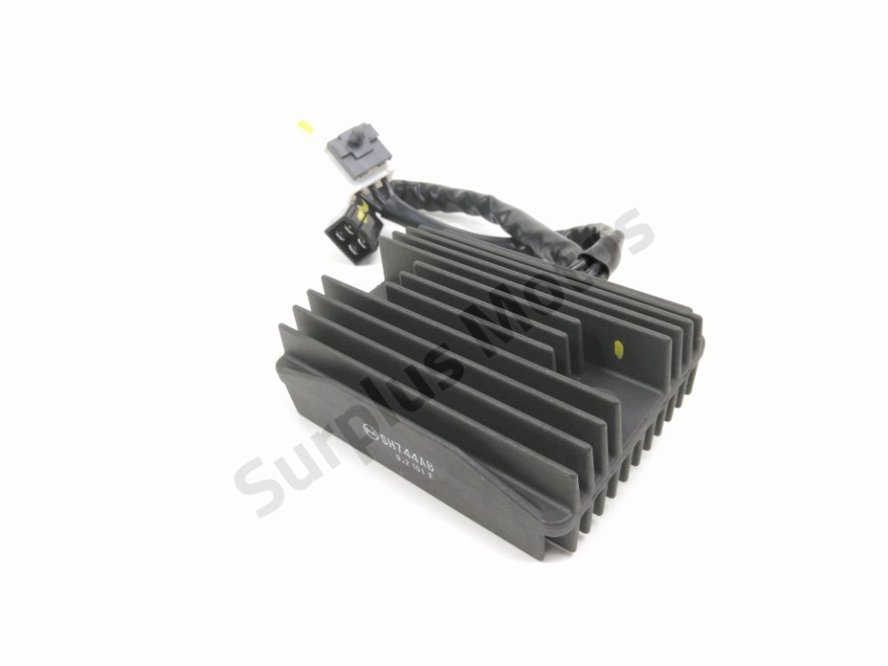 REGULATEUR DE TENSION