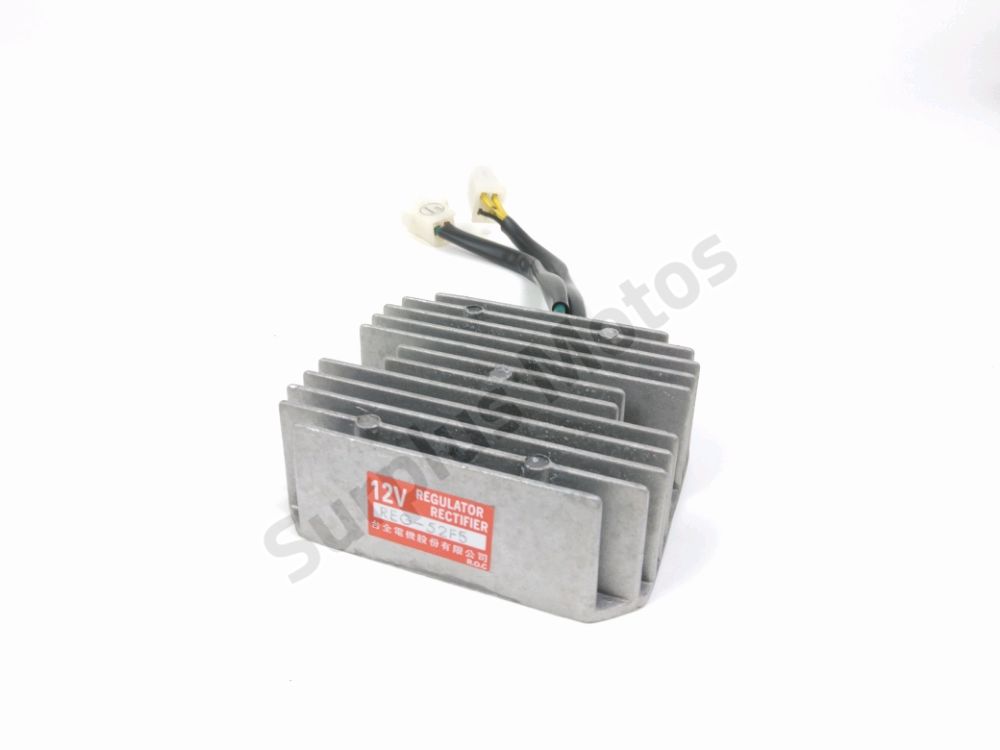 REGULATEUR DE TENSION