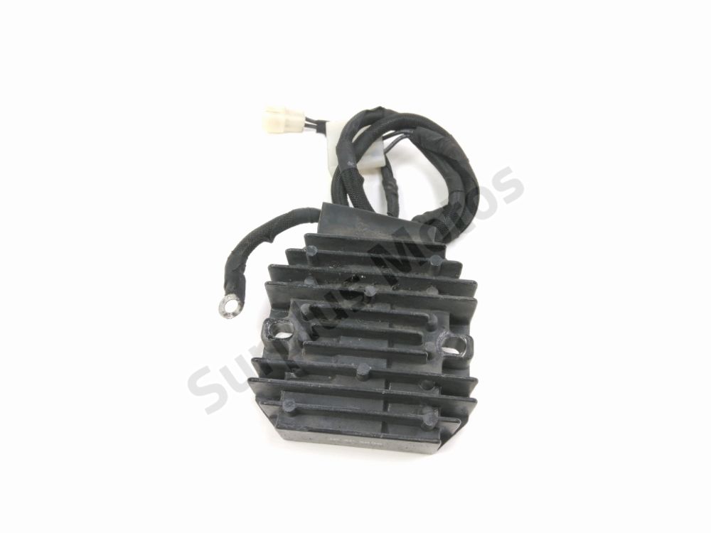 REGULATEUR DE TENSION