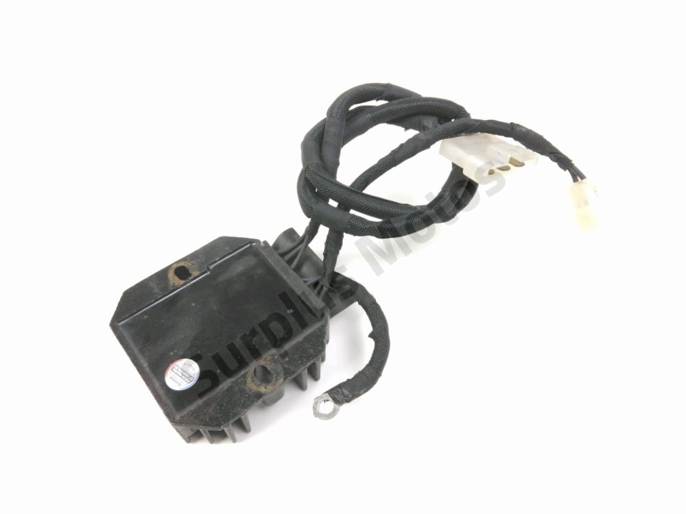 REGULATEUR DE TENSION