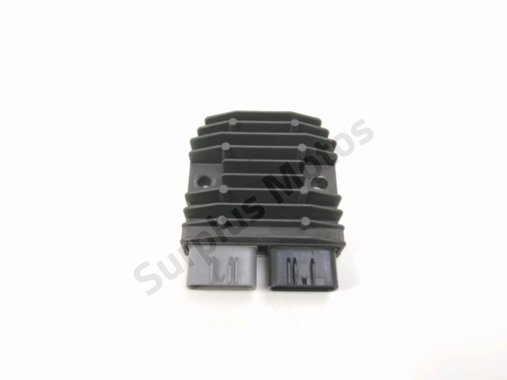 REGULATEUR DE TENSION