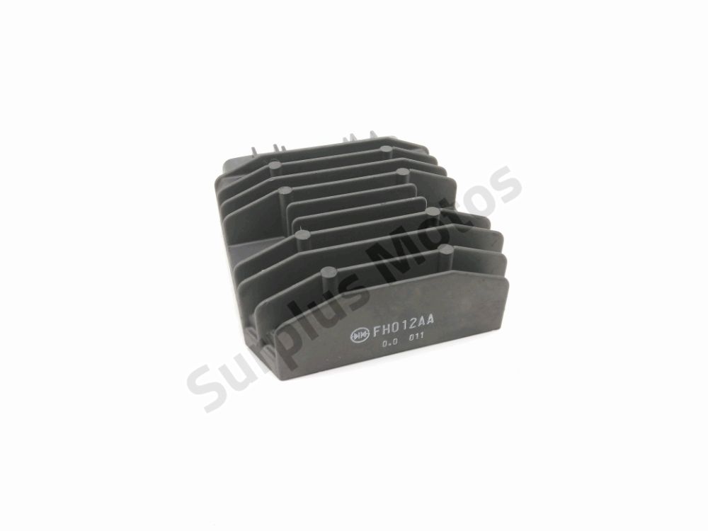 REGULATEUR DE TENSION