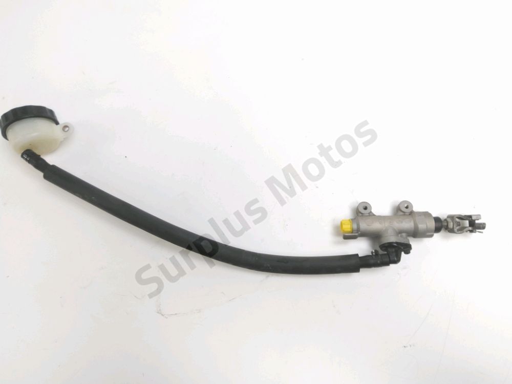 MAITRE CYLINDRE FREIN AR COMPLET