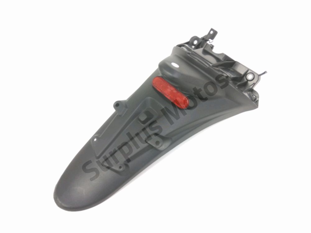 SUPPORT DE PLAQUE ET ECLAIRAGE