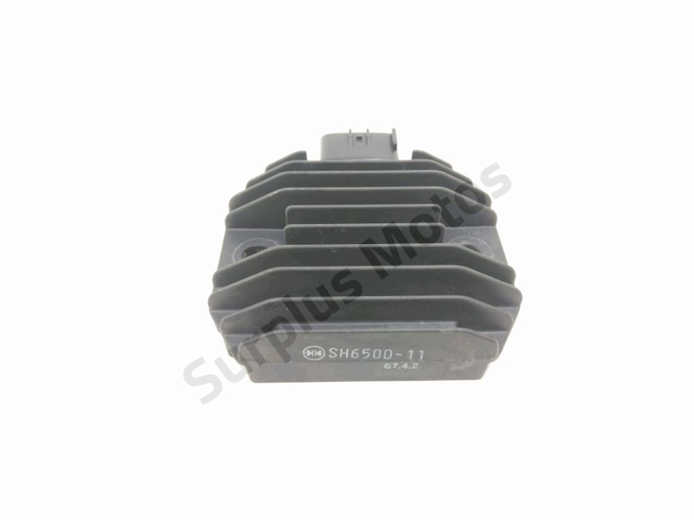 REGULATEUR DE TENSION