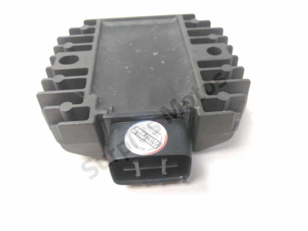 REGULATEUR DE TENSION