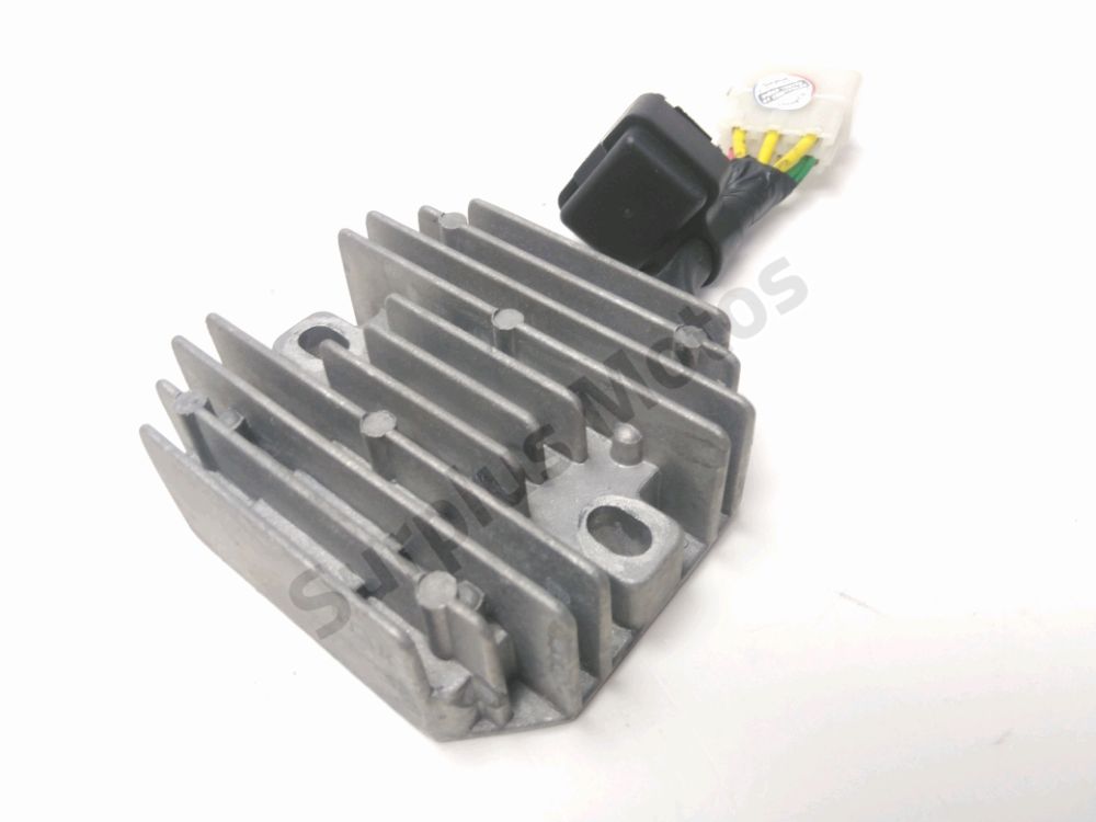 REGULATEUR DE TENSION