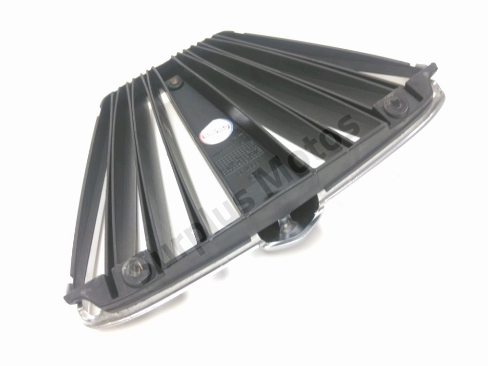 GRILLE DE RADIATEUR