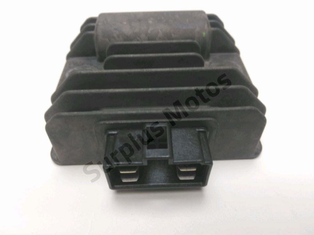 REGULATEUR DE TENSION