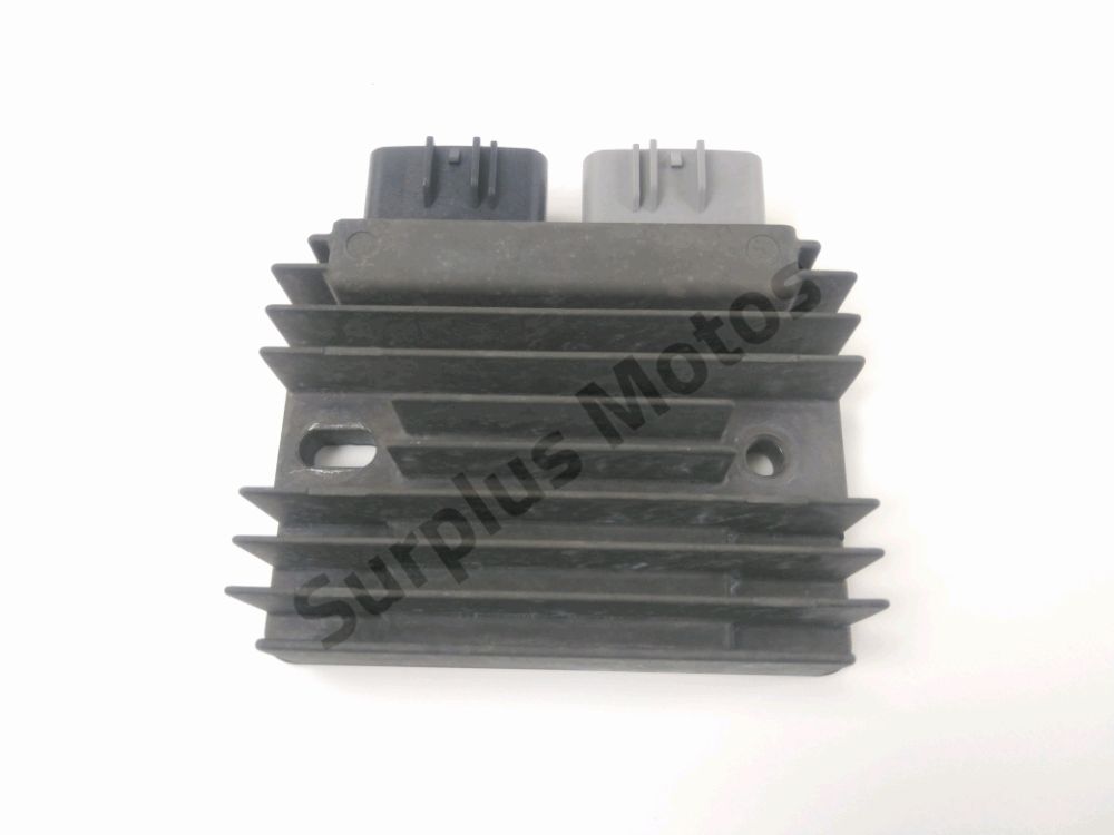 REGULATEUR DE TENSION