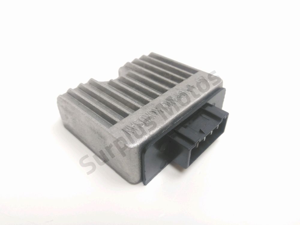 REGULATEUR DE TENSION