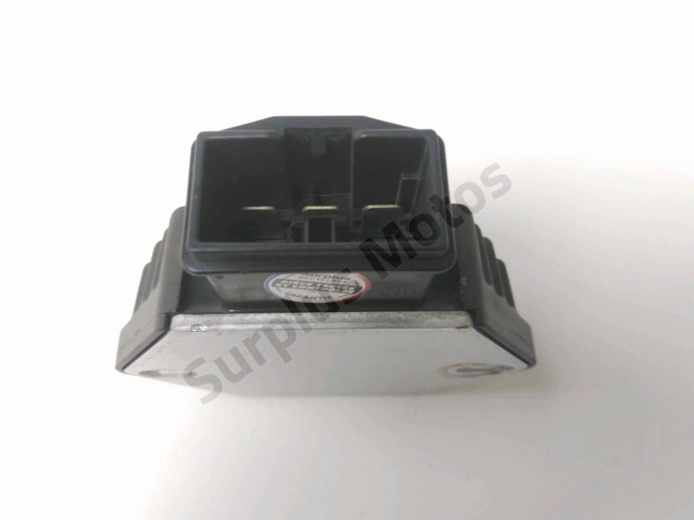 REGULATEUR DE TENSION