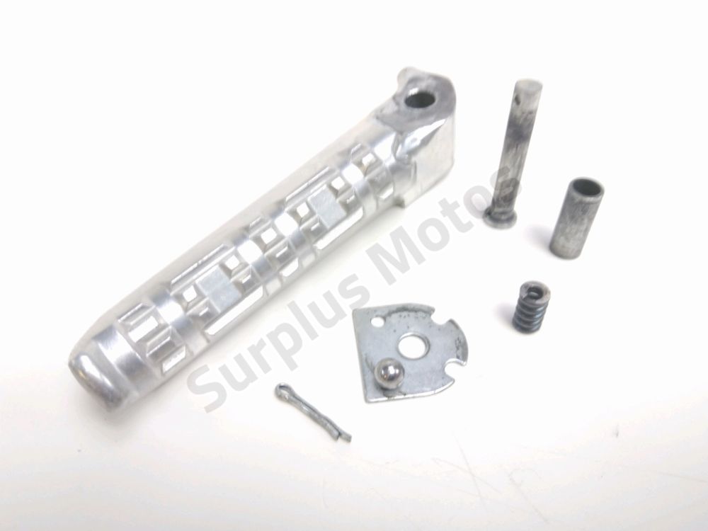 Repose pieds arriere gauche occasion YAMAHA XP 560 T-MAX 2022