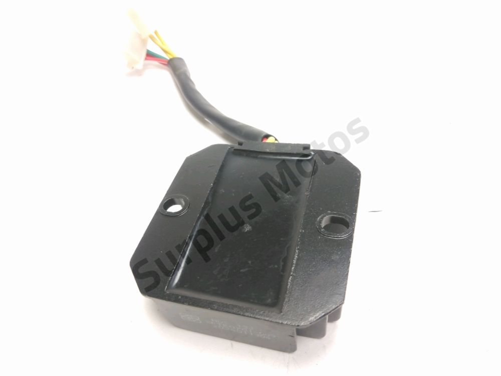 REGULATEUR DE TENSION