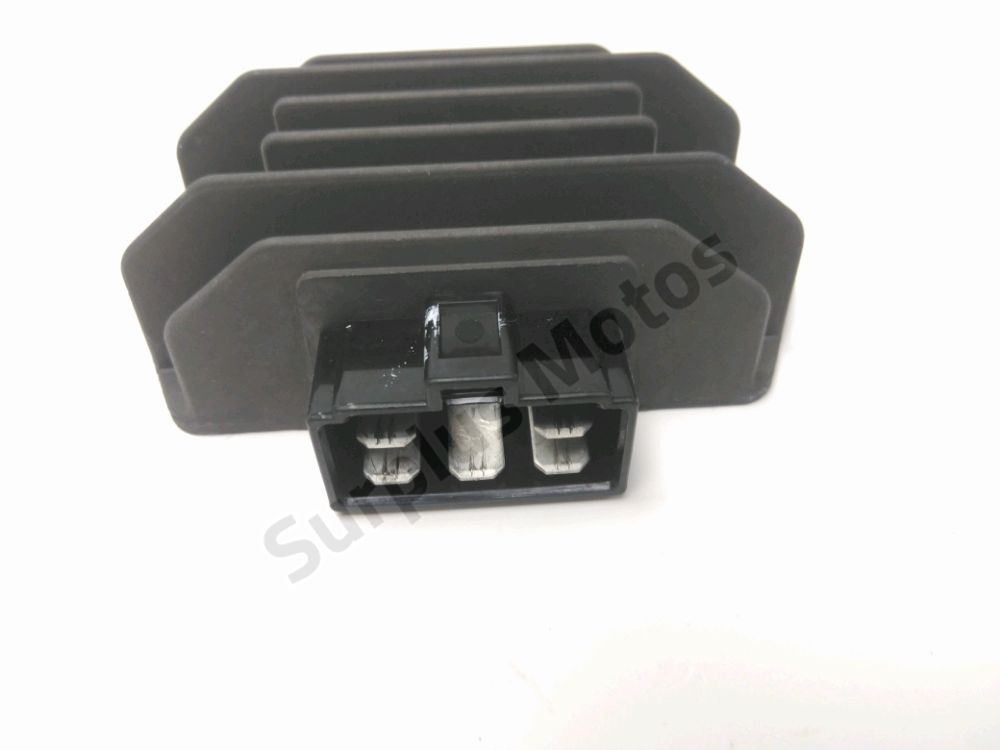 REGULATEUR DE TENSION