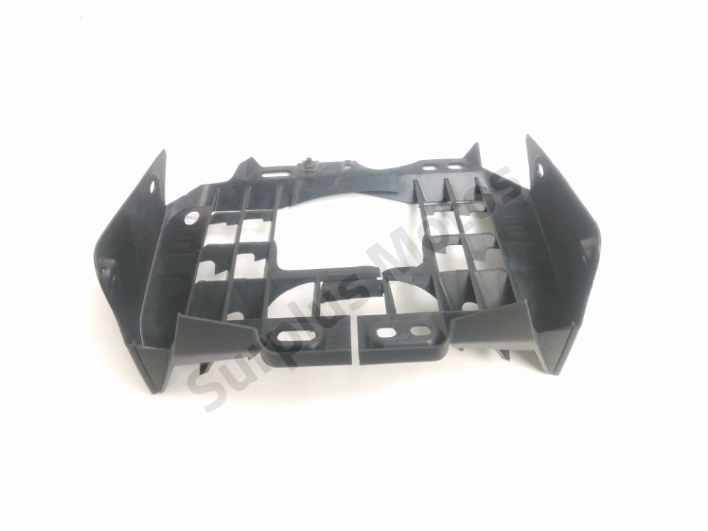 GRILLE DE RADIATEUR